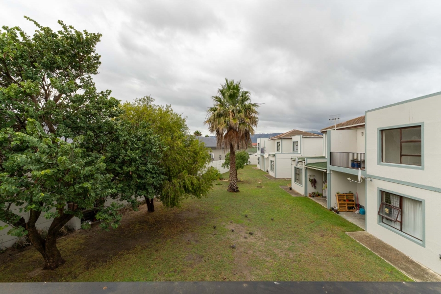 2 Bedroom Property for Sale in Twin Palms Western Cape